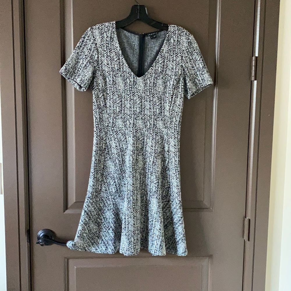 Theory mini cotton/wool dress. Size 4.